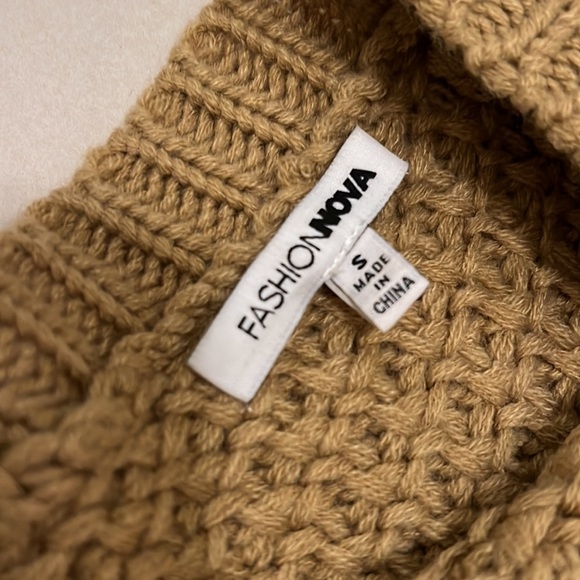 FASHION NOVA SWEATER - matches Lululemon burnt caramel colour bags 💕 - Picture 3 of 4